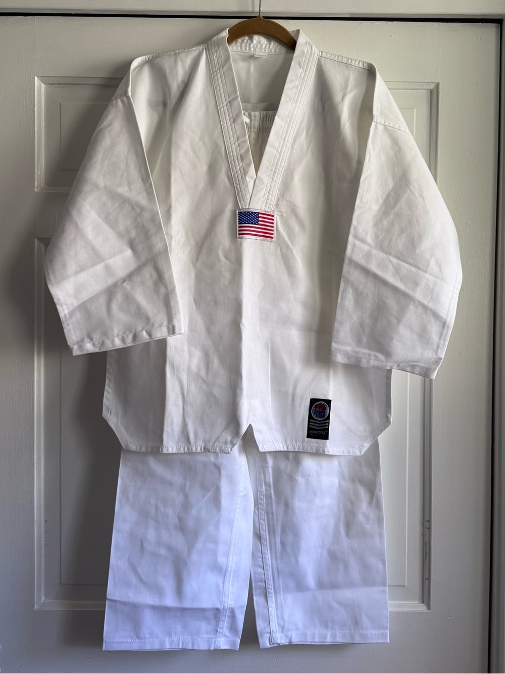 ProForce Taekwondo TKD Classic Uniform Size 2 White NWOT No Belt Included